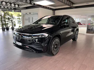 MERCEDES-BENZ EQA 300 AMG Line 4Matic