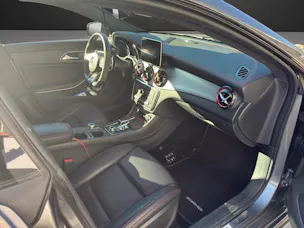 MERCEDES-BENZ CLA Shooting Brake 45 AMG 4Matic Speedshift