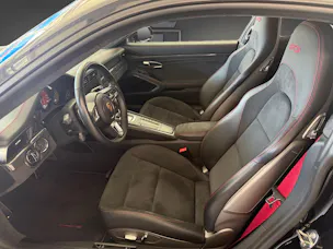 PORSCHE Carrera GTS