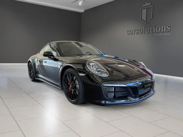 PORSCHE Carrera GTS