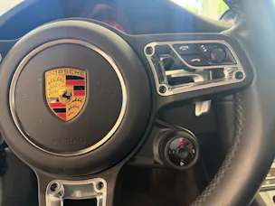 PORSCHE Carrera GTS