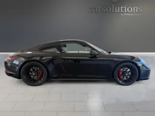 PORSCHE Carrera GTS