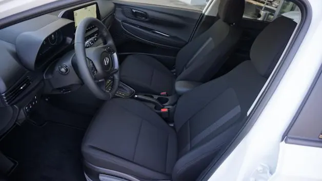 HYUNDAI i20 1.0 T-GDi Amplia DCT