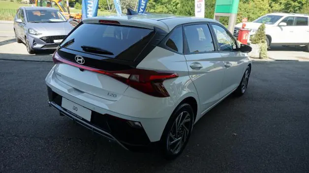 HYUNDAI i20 1.0 T-GDi Amplia DCT