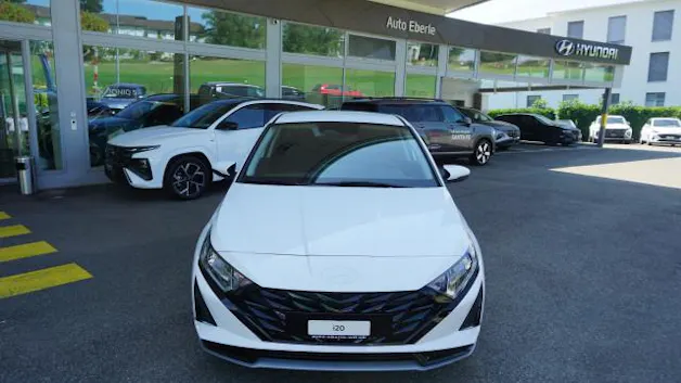 HYUNDAI i20 1.0 T-GDi Amplia DCT