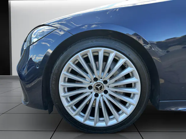 MERCEDES-BENZ C 300 AMG Line