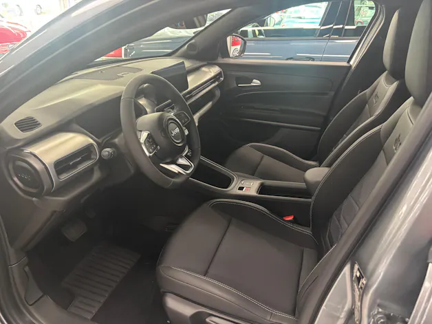 JEEP Avenger 1.2 Turbo MHEV Black Edition