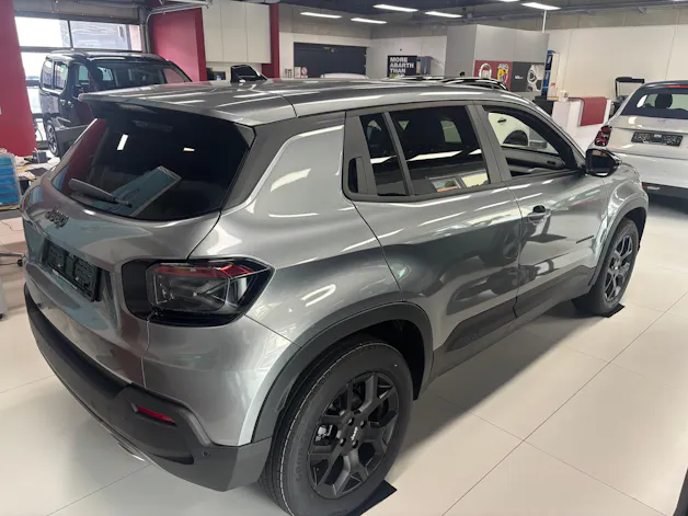 JEEP Avenger 1.2 Turbo MHEV Black Edition