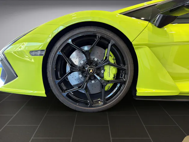 Lamborghini Revuelto Coupé 6.5