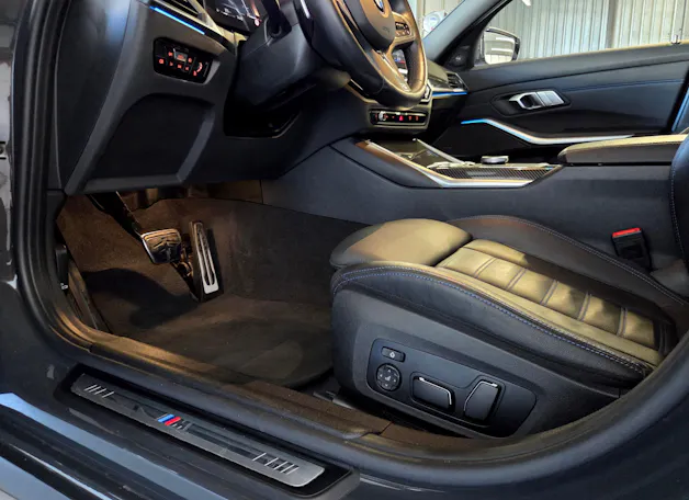 BMW 320d xDrive M-Sport Touring Dravitgrau