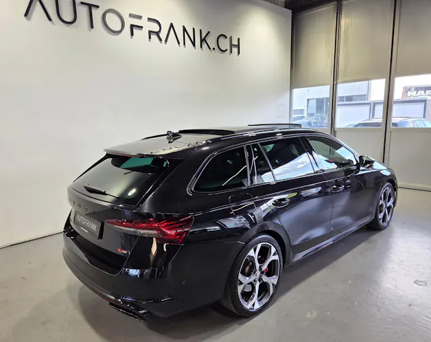 SKODA Octavia Combi 2.0 TSI RS DSG