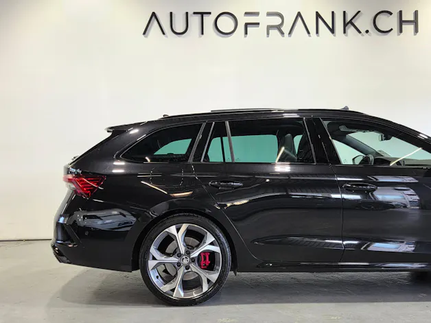 SKODA Octavia Combi 2.0 TSI RS DSG