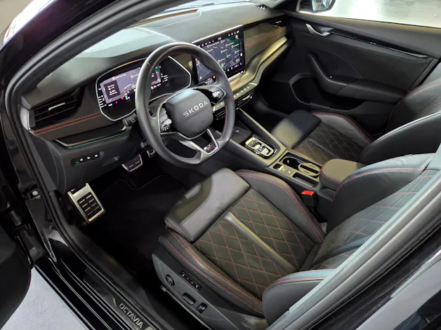 SKODA Octavia Combi 2.0 TSI RS DSG