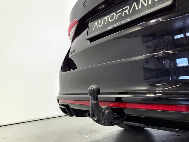 SKODA Octavia Combi 2.0 TSI RS DSG