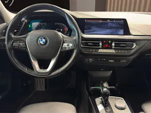 BMW 118i Sport Line Steptronic