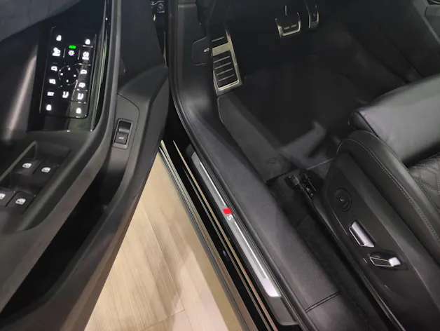 AUDI SQ6 e-tron quattro