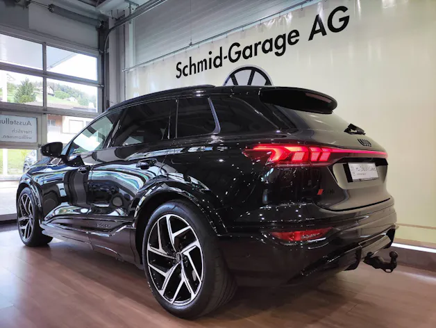 AUDI SQ6 e-tron quattro