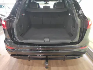 AUDI SQ6 e-tron quattro