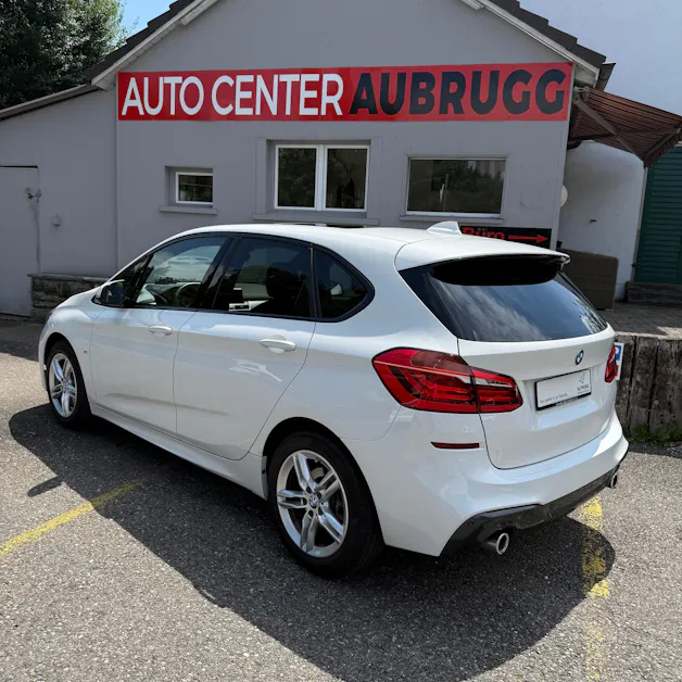 BMW 220d xDrive Active Tourer Steptronic M Sport *LEDER-SITZE - PANORAMA-DACH*