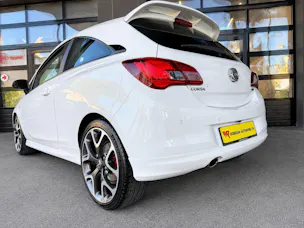OPEL Corsa 1.4 Turbo GSi