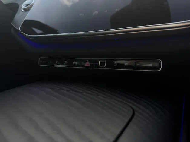 MERCEDES-BENZ E 400 e 4Matic EQ Hybrid 9G-Tronic