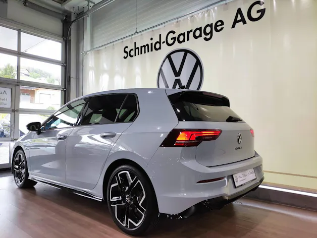 VW Golf VIII 1.5 eTSI R-Line Black-Style