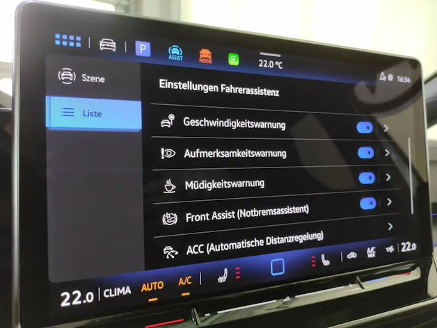 VW Golf VIII 1.5 eTSI R-Line Black-Style