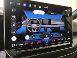 VW Golf VIII 1.5 eTSI R-Line Black-Style