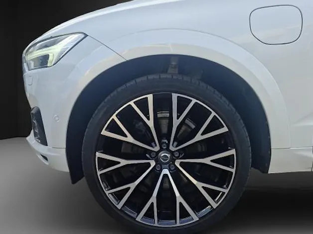 VOLVO XC60 T8 eAWD R-Design