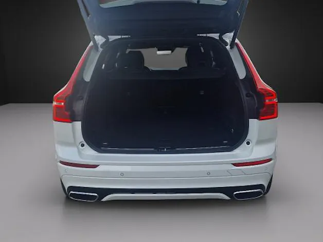 VOLVO XC60 T8 eAWD R-Design