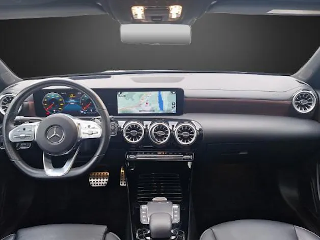 MERCEDES-BENZ CLA 250 AMG Line 4Matic