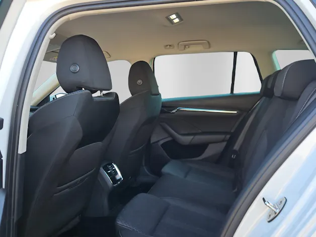 SKODA Octavia Combi 1.5 TSI mHEV DSG Ambition