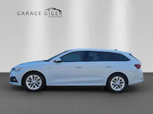 SKODA Octavia Combi 1.5 TSI mHEV DSG Ambition