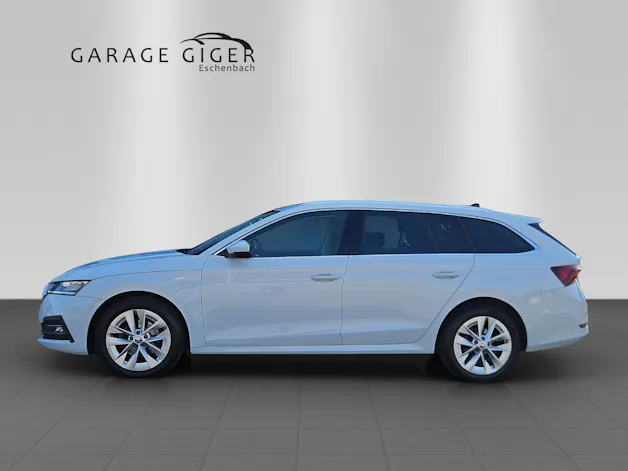 SKODA Octavia Combi 1.5 TSI mHEV DSG Ambition