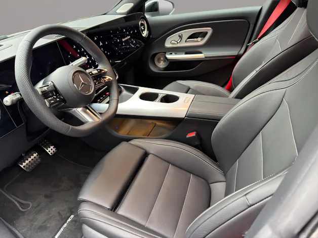 MERCEDES-BENZ CLA 220 8G-DCT 4Matic