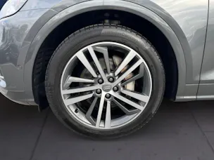 AUDI Q5 55 TFSI e sport quattro