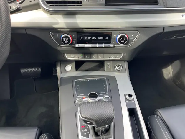 AUDI Q5 55 TFSI e sport quattro