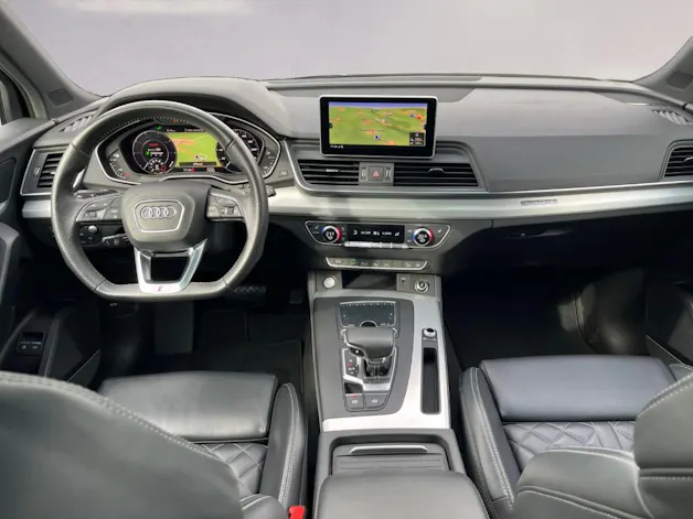 AUDI Q5 55 TFSI e sport quattro