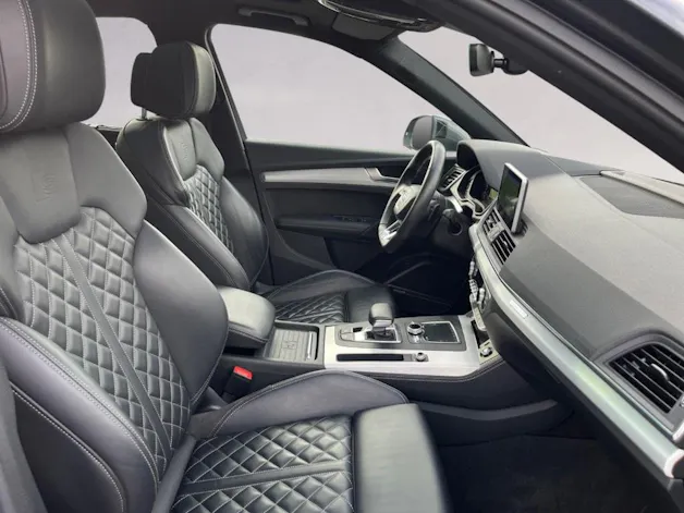 AUDI Q5 55 TFSI e sport quattro
