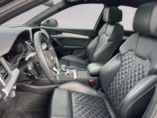 AUDI Q5 55 TFSI e sport quattro