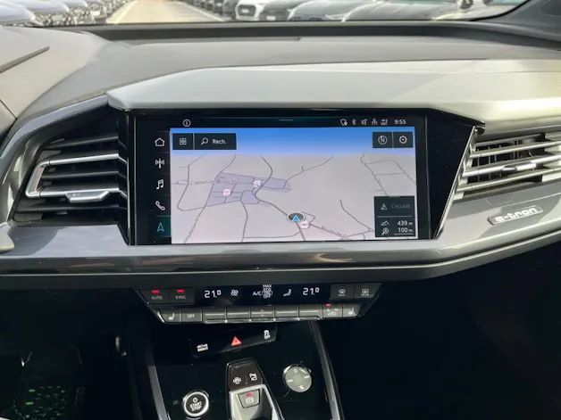 AUDI Q4 e-tron 50 quattro