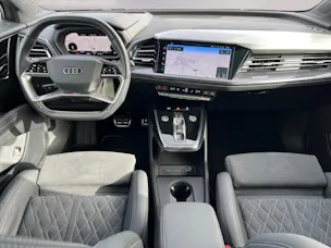 AUDI Q4 e-tron 50 quattro