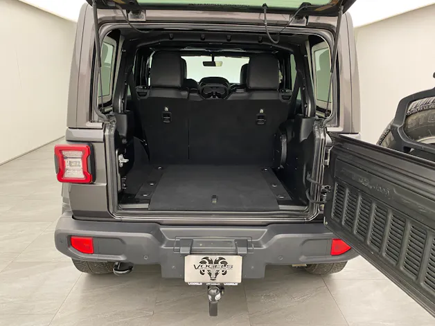 JEEP Wrangler 2.0 Sahara Unlimited