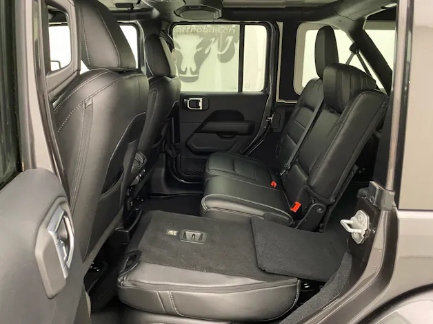 JEEP Wrangler 2.0 Sahara Unlimited