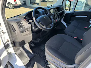 PEUGEOT Boxer 2.2 HDI 330 Premium L1H1