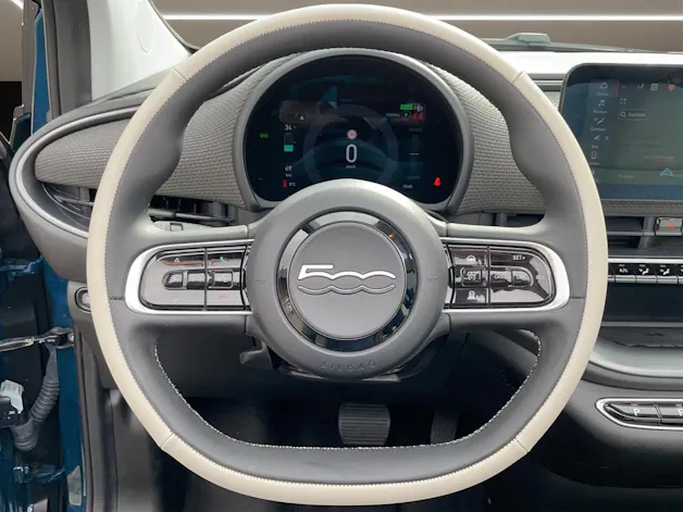 FIAT 500 Cabrio La Prima by