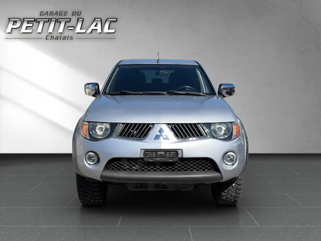 Mitsubishi L 200 2.5 DID Intense Double Cab
