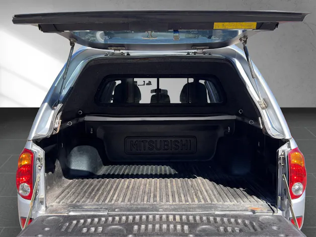Mitsubishi L 200 2.5 DID Intense Double Cab