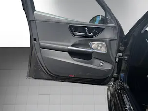 MERCEDES-BENZ C 220 d T 4 M Swiss Star
