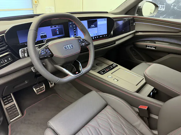AUDI Q7 SUV TDI quattro 220 kW